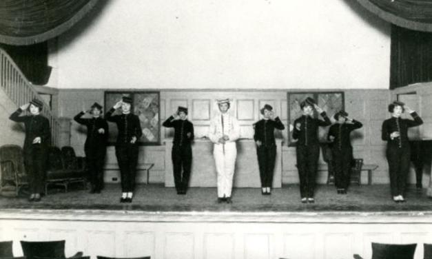 A photo taken from a 1925 performance of Oh Girls!